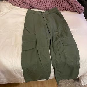 BDG green cargo pants